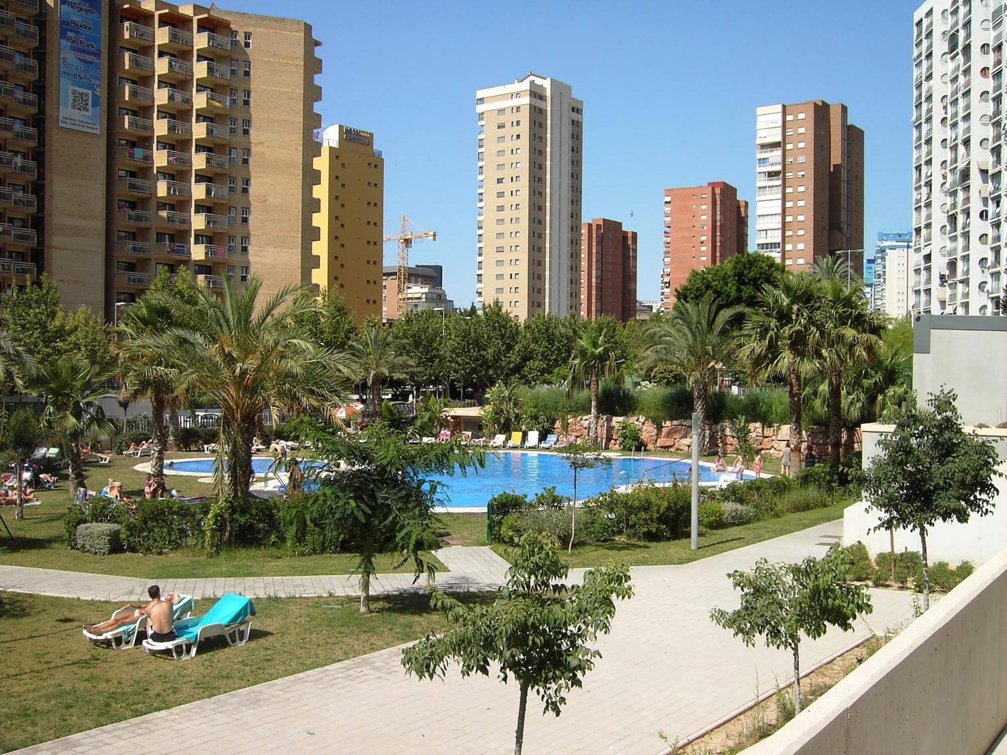 Torre D'Oboe Apartments Бенидорм Екстериор снимка